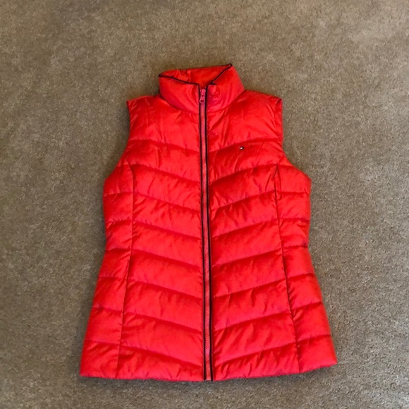 tommy hilfiger women's red vest
